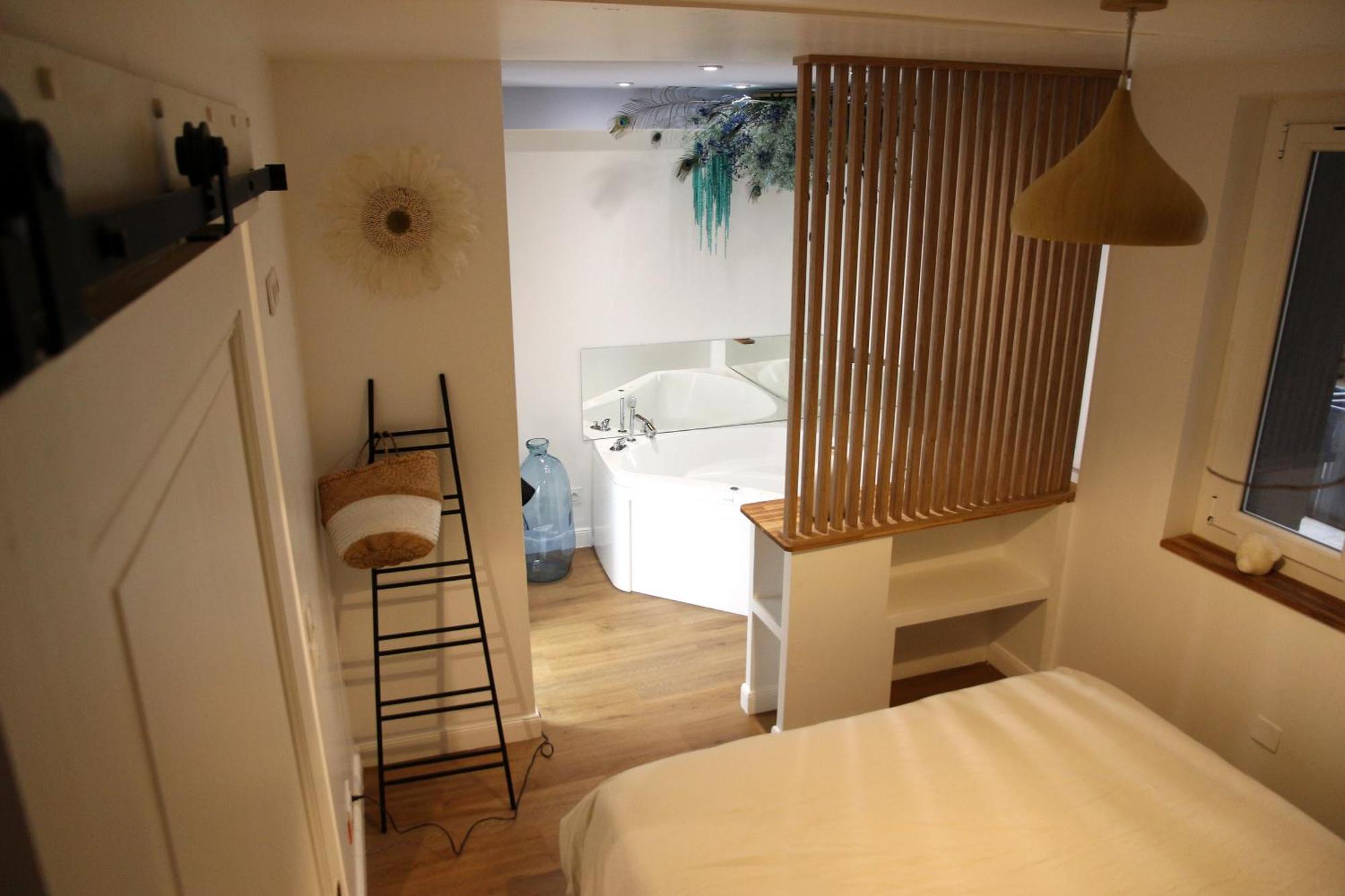 Le Jardin Secret - Balneo & Spa มงต์เปอลิเยร์ ภายนอก รูปภาพ